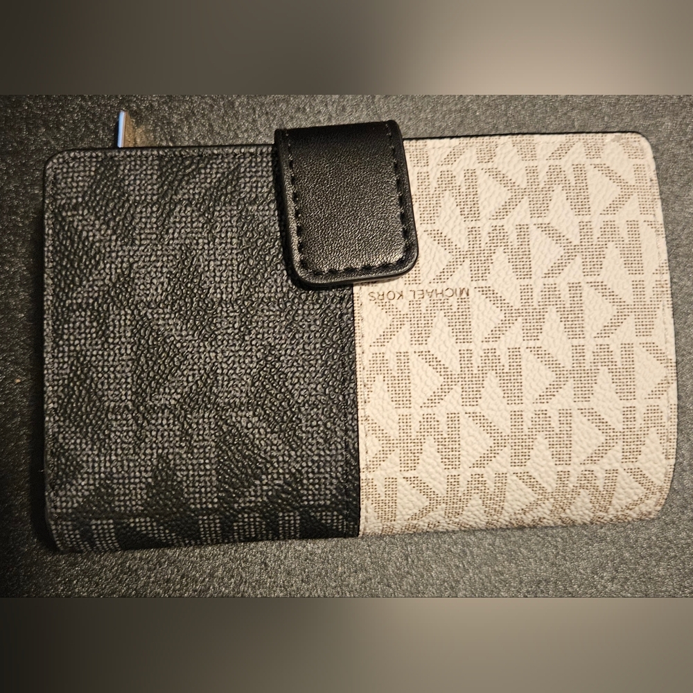 Michael Kors Black and White Wallet - Picture 2 of 5